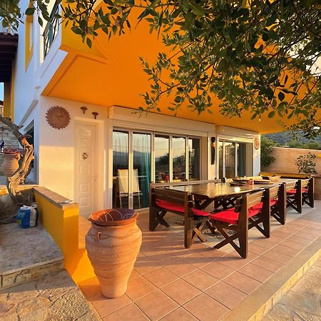 Casa Di Luce Bed and Breakfast Agia Marina  Eksteriør billede